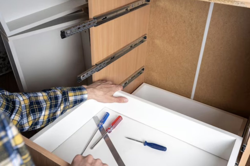 How Much Weight Can Kitchen Cabinets Hold?